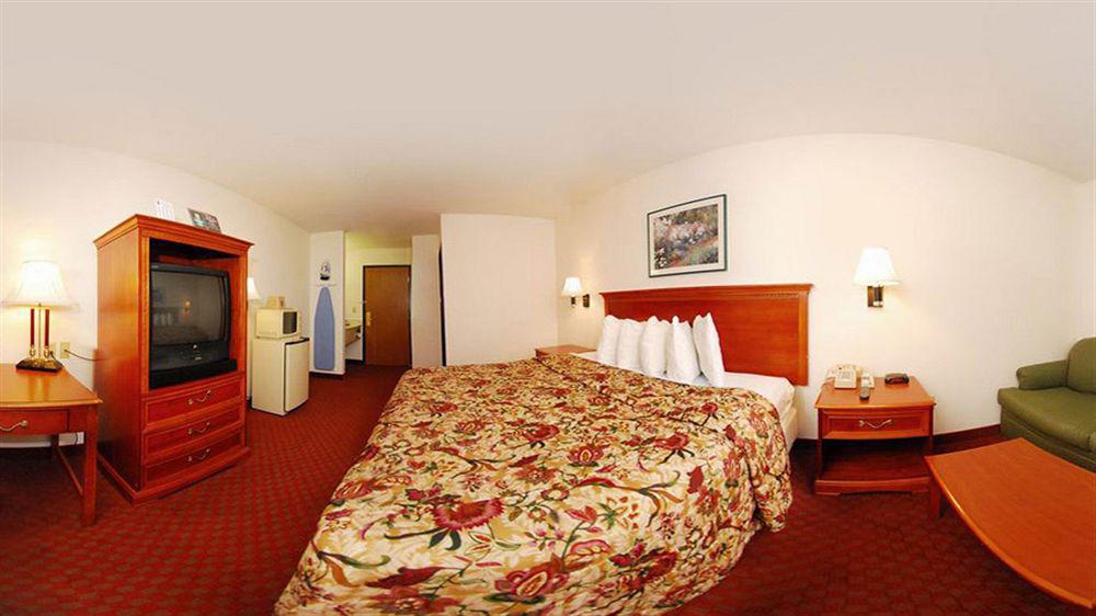 Отель Super 8 By Wyndham Troy Il/St. Louis Area Экстерьер фото